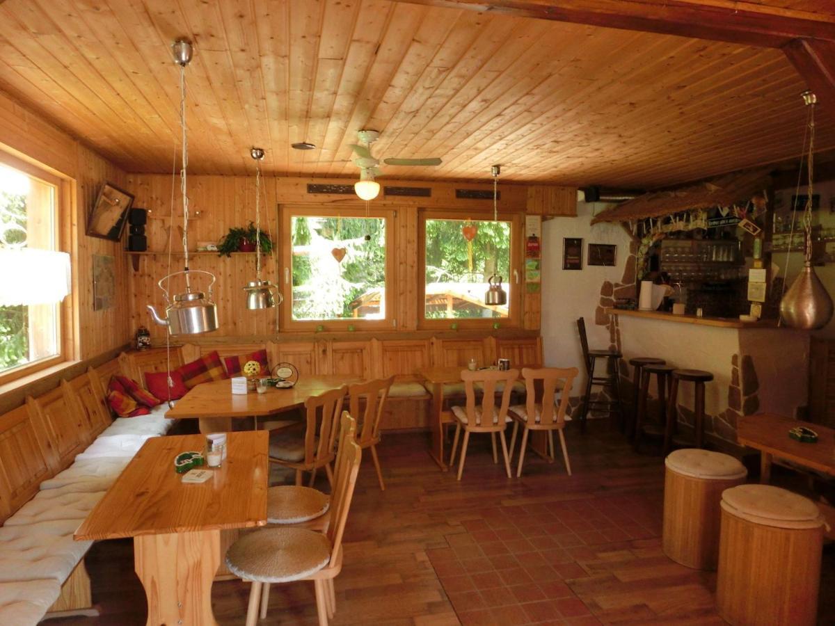 Beautiful Holiday Home With Covered Veranda Friedrichroda Ngoại thất bức ảnh